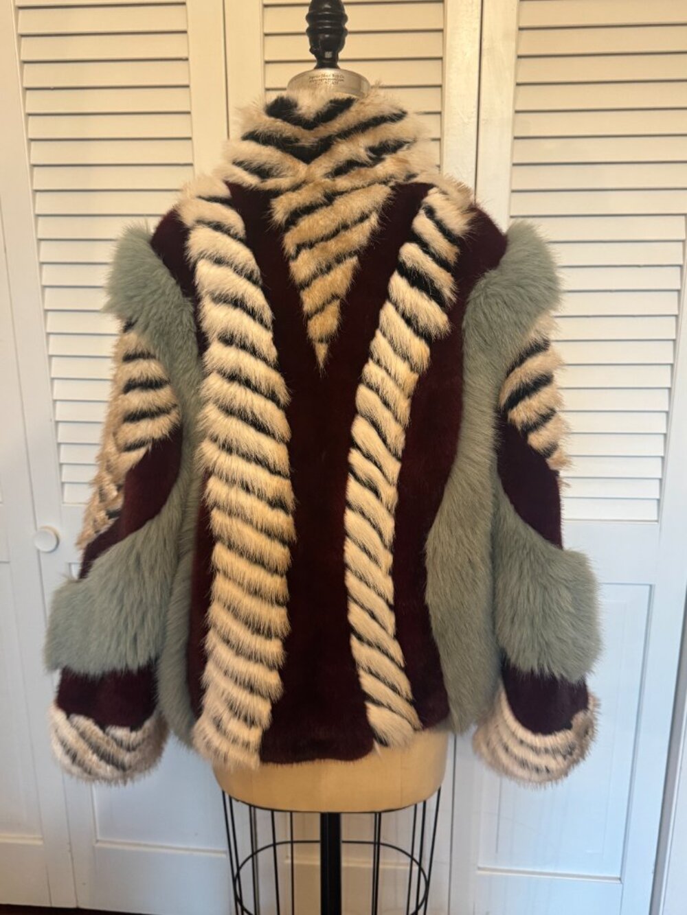 ✨ AZALEA WANG INEZ STRIPED FAUX FUR JACKET ✨ - Picture 10 of 14